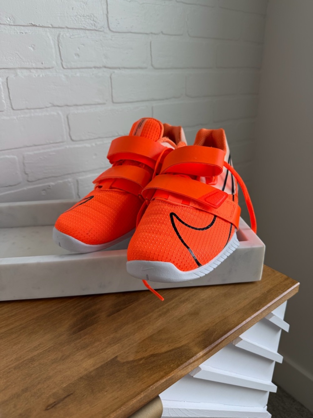 Nike Romaloes 4 Neon Orange
